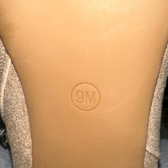 Calvin Klein Tan Faux Suede Heeled Boots. 9M - Picture 6 of 8